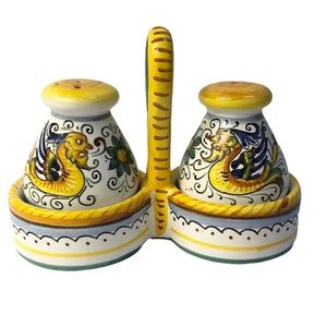 Hand-painted Deruta Raffaelesco Salt & Pepper shakers with caddy
